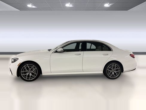 Used 2021 Mercedes-Benz E 450 4MATIC Sedan image 2