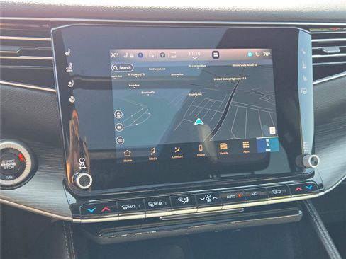 Used 2024 Jeep Wagoneer Series III w/ Premium Group I image 35