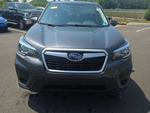 Used 2020 Subaru Forester Premium AWD/4WD image 2