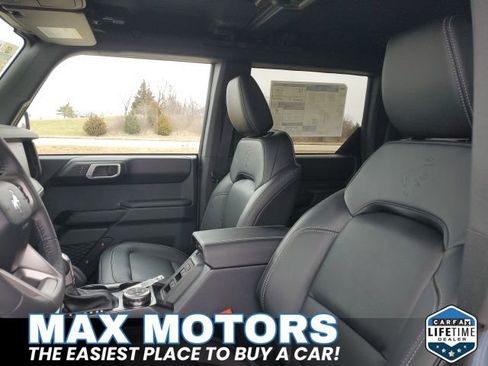 New 2025 Ford Bronco Outer Banks w/ Sasquatch Package image 21