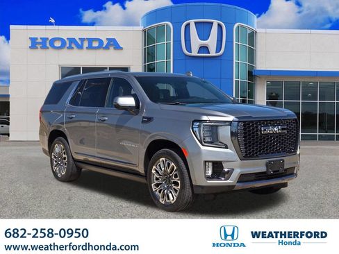 Used 2023 GMC Yukon Denali Ultimate AWD/4WD image 1