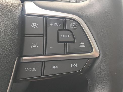 Used 2024 Toyota Grand Highlander AWD image 13