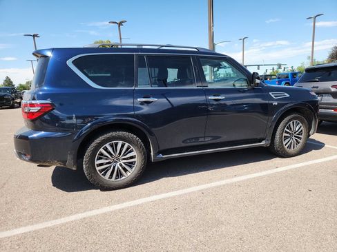 Used 2022 Nissan Armada SL w/ Captain's Chairs Package AWD/4WD image 2