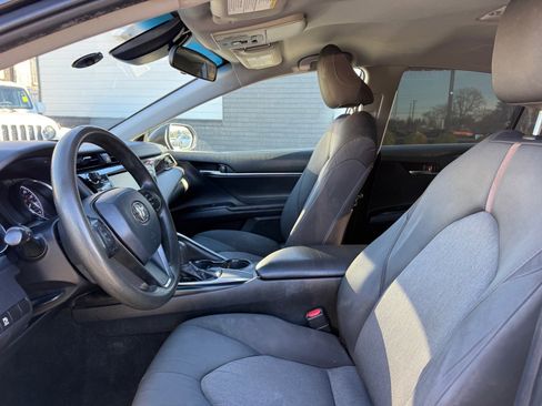 Used 2019 Toyota Camry LE image 13