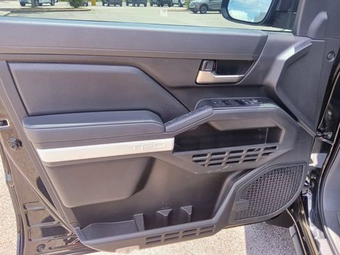 Used 2024 Toyota Tacoma TRD Off-Road AWD/4WD image 11