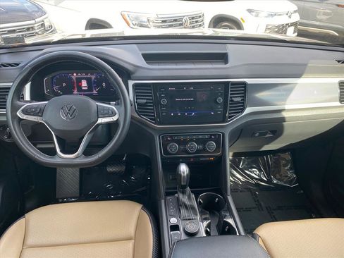 Certified 2021 Volkswagen Atlas Cross Sport SEL image 11