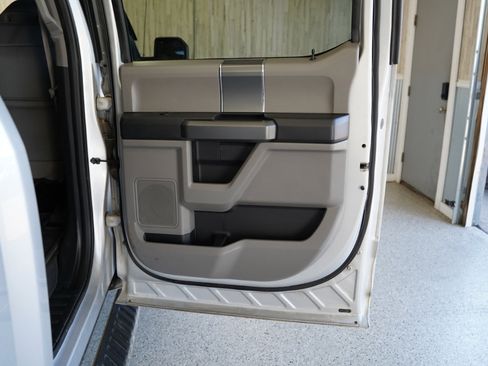 Used 2016 Ford F150 XLT w/ Equipment Group 301A Mid image 35