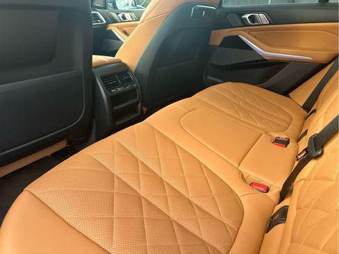 Used 2024 BMW X5 xDrive40i w/ Premium Package image 14