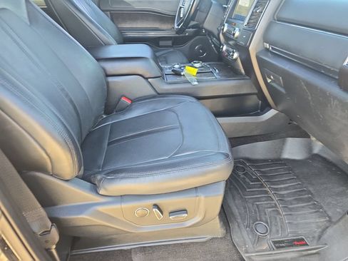 Used 2020 Ford Expedition Limited w/ Equipment Group 302A AWD/4WD image 10