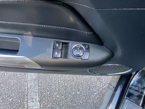 Used 2015 Ford Mustang GT Premium RWD image 19