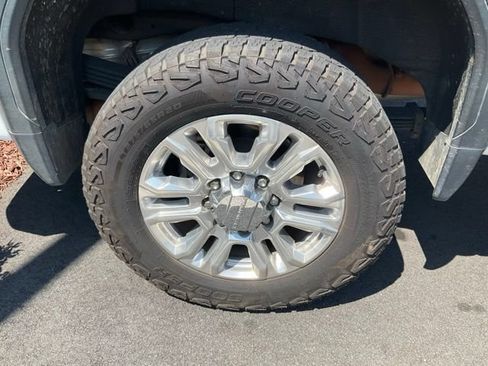 Used 2022 GMC Sierra 2500 Denali AWD/4WD image 15
