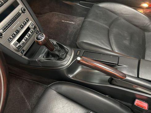 Used 2006 Porsche Boxster RWD image 17