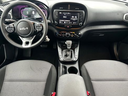Used 2024 Kia Soul LX w/ Option Group 015 image 14