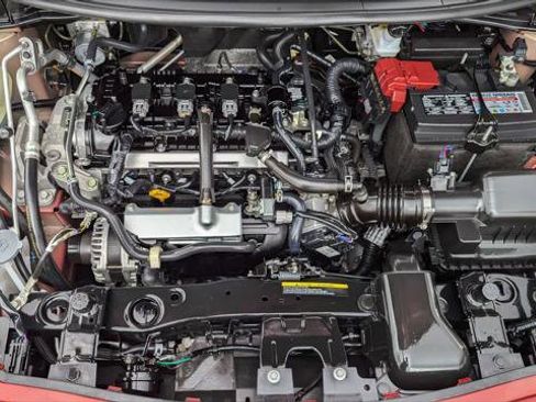 Used 2025 Nissan Versa SV image 30