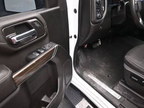Used 2022 Chevrolet Silverado 2500 LT AWD/4WD image 7
