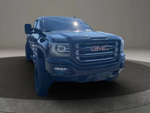 Used 2018 GMC Sierra 1500 SLT w/ All Terrain X Package AWD/4WD image 11