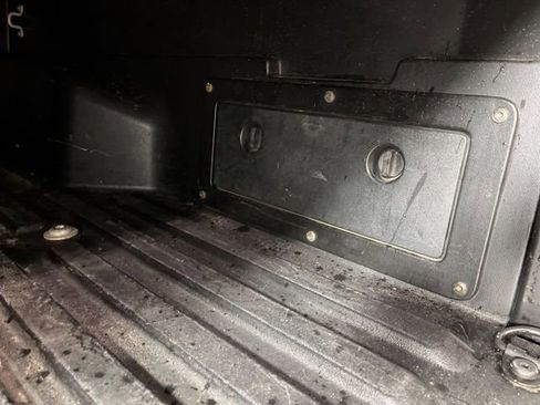 Used 2017 Toyota Tacoma SR5 image 47