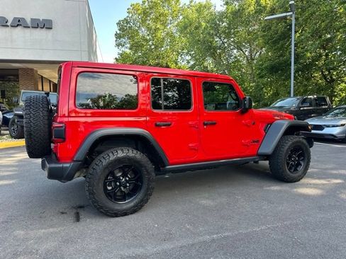 Used 2024 Jeep Wrangler Unlimited Sport AWD/4WD image 15