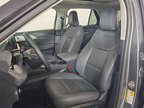 Used 2026 Ford Explorer Active w/ Active Comfort Package AWD/4WD image 23
