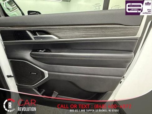 Used 2023 Jeep Wagoneer L Series II image 64