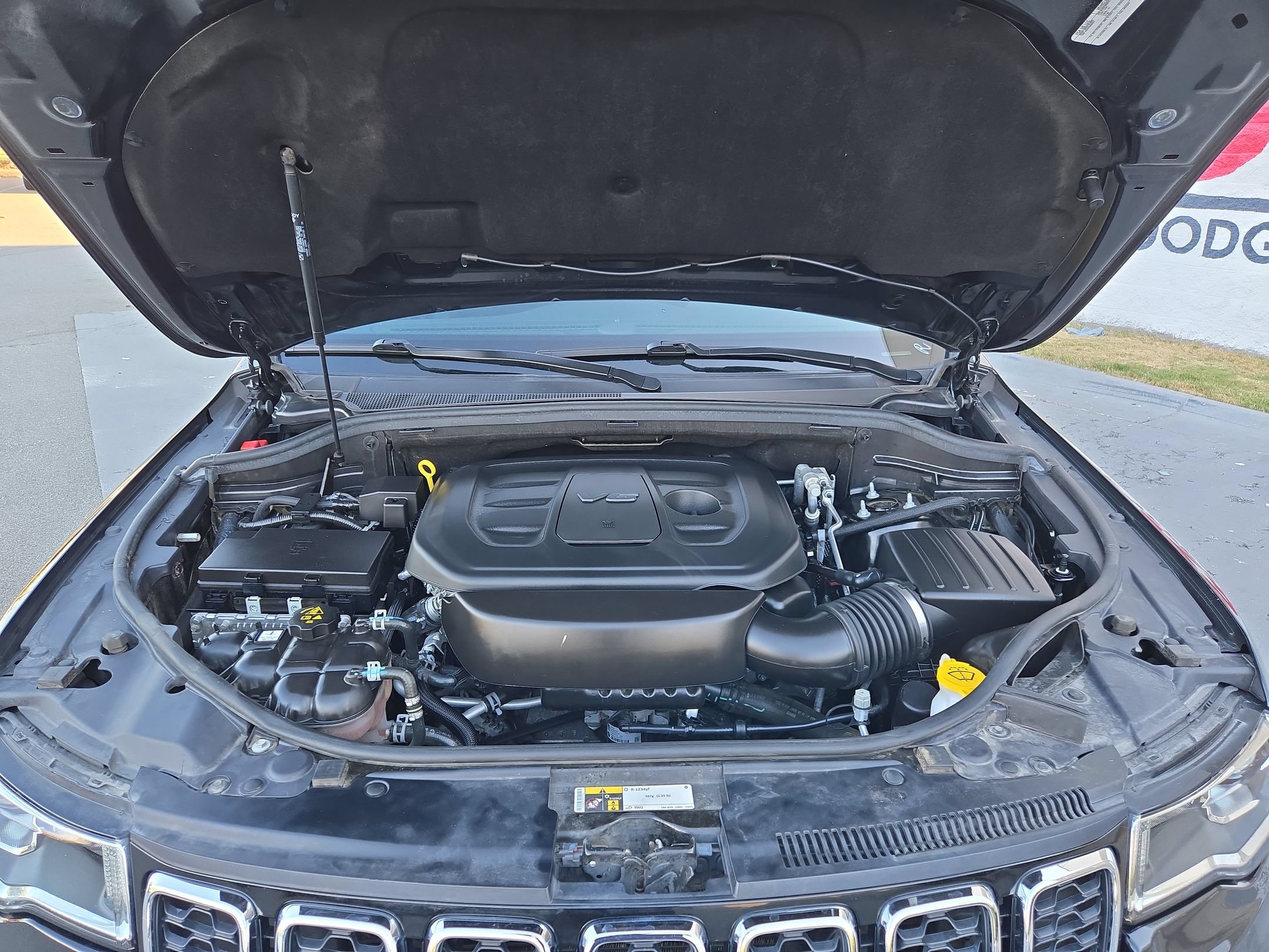 Used 2021 Jeep Grand Cherokee Laredo X RWD image 19