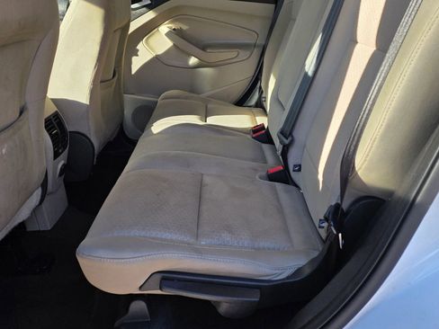 Used 2019 Ford Escape SE image 11