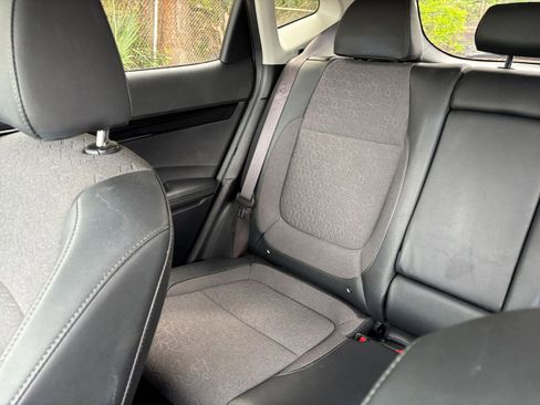 Used 2025 Kia Seltos S image 41