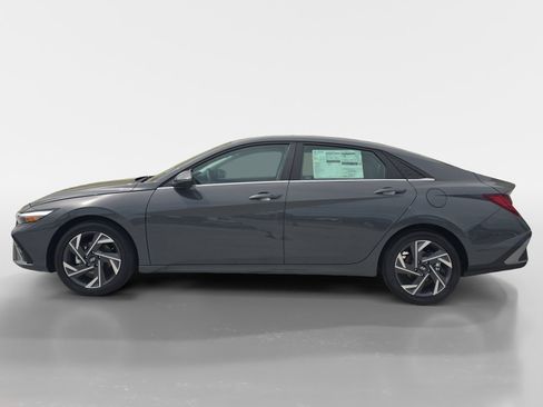 New 2026 Hyundai Elantra Limited w/ Cargo Package FWD image 6