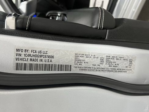 Used 2023 Jeep Grand Cherokee Overland image 72