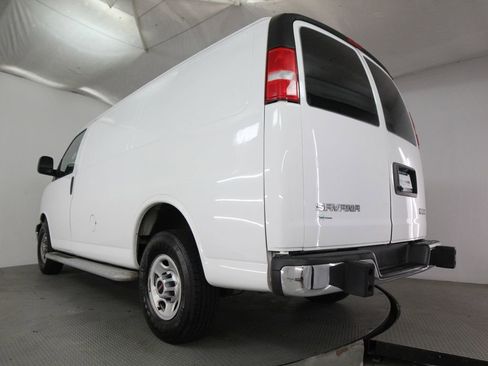 Used 2019 GMC Savana 2500 w/ Driver Convenience Package RWD image 7