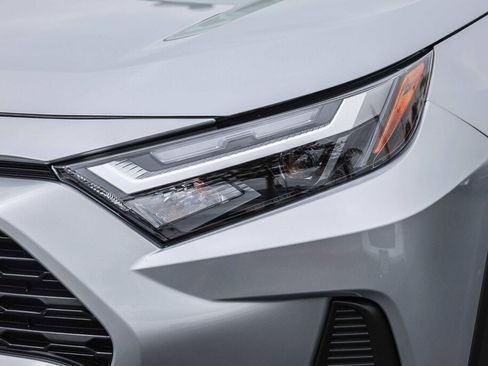 Certified 2025 Toyota RAV4 XLE FWD image 19