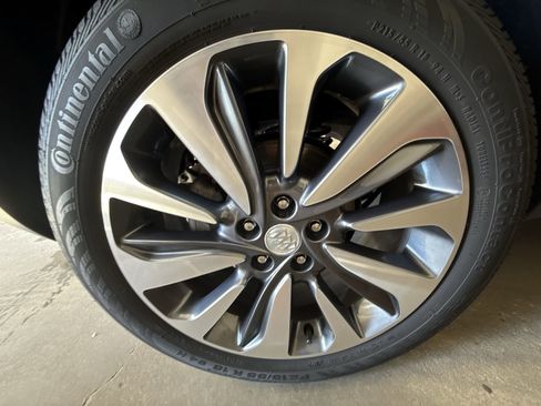 Used 2022 Buick Encore Preferred w/ Safety Package II image 30