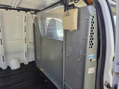 Used 2012 Chevrolet Express 2500 w/ Cold Climate Package RWD image 29
