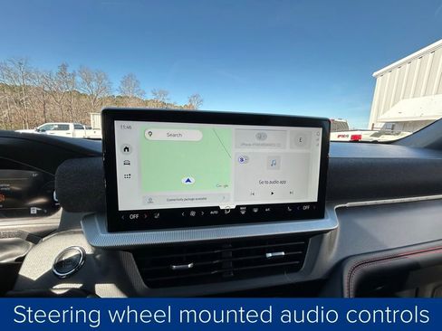 Used 2025 Ford Explorer ST image 36