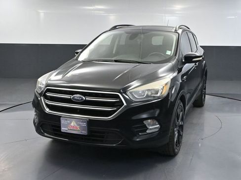 Used 2017 Ford Escape Titanium image 11