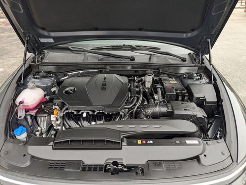 Used 2025 Hyundai Sonata SEL FWD image 28