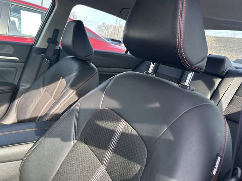 Used 2025 Nissan Altima 2.5 SR image 12