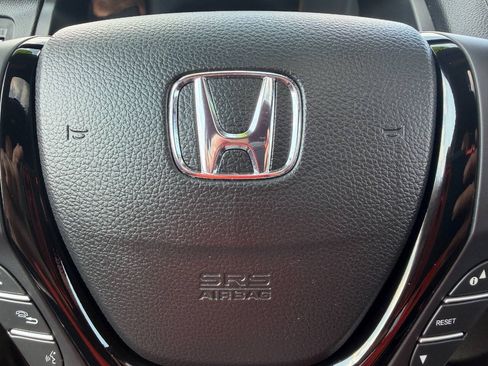 Used 2018 Honda Pilot Elite image 24