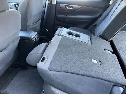 Used 2016 Nissan Rogue S image 15