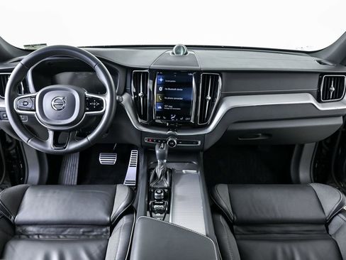 Used 2021 Volvo XC60 T6 R-Design w/ Advanced Package image 19