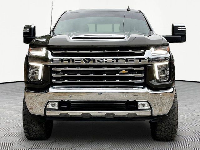 Used 2022 Chevrolet Silverado 2500 LTZ w/ LTZ Plus Package AWD/4WD image 2