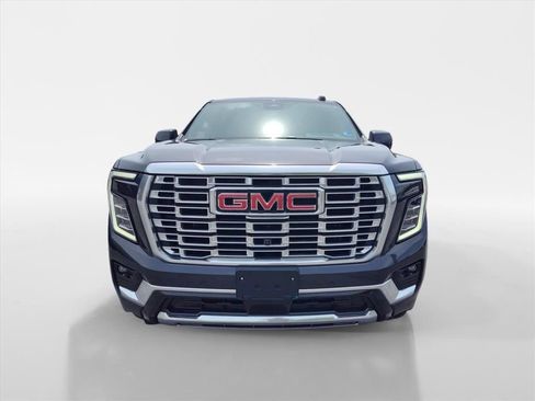 Used 2025 GMC Yukon Denali AWD/4WD image 8