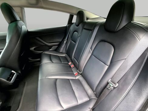 Used 2023 Tesla Model 3 Standard Range RWD image 19