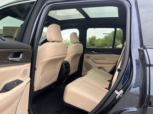 Used 2022 Jeep Grand Cherokee Limited 4xe w/ Luxury Tech Group II image 13