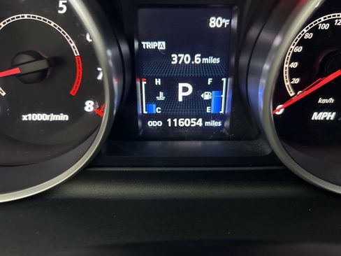 Used 2011 Mitsubishi Outlander SE image 40