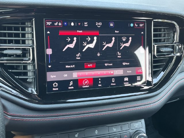 Used 2025 Dodge Durango GT AWD/4WD image 28