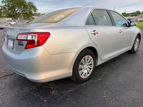 Used 2014 Toyota Camry FWD image 7