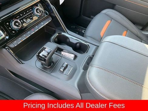 New 2026 GMC Sierra 1500 AT4 w/ AT4 Premium Package AWD/4WD image 12