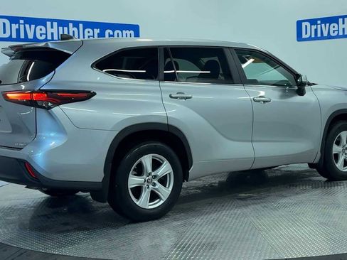 Used 2024 Toyota RAV4 LE image 8