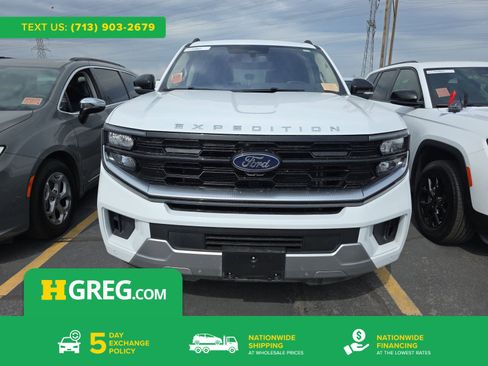 Used 2025 Ford Expedition Max Platinum AWD/4WD image 1